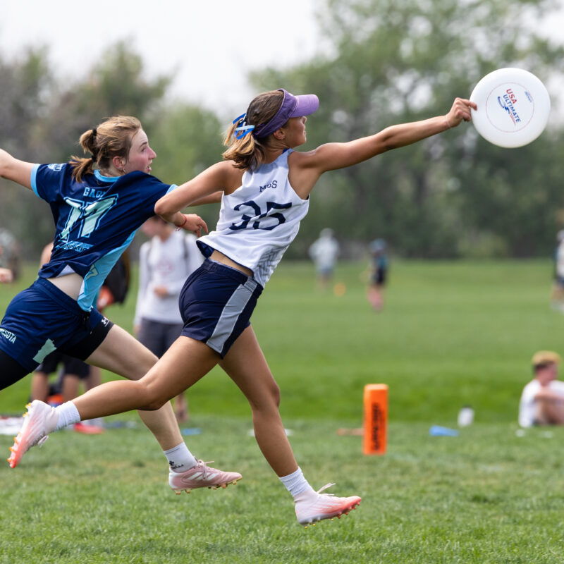 Seven Hills and Minnesota Superior in the Youth Club - U20 Girls Championship Finals.